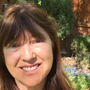 Meet your Posher, Suzanne